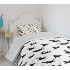 Doodle Equidae Pattern Bedspread Set