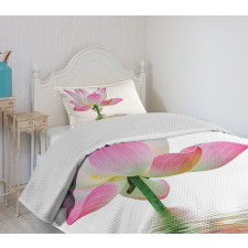 Lotus in Water Bedspread Set