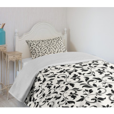 Monochrome Scroll Pattern Bedspread Set