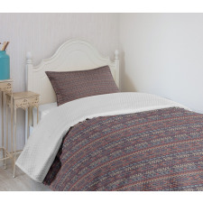 Ornate Arrows Triangles Bedspread Set