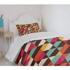 Parallel Bars Triangle Bedspread Set