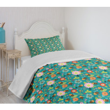 Smiling Funny Bees Doodle Bedspread Set