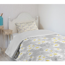 Heap of Chamomile Flowers Bedspread Set