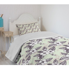 Nostalgic Style Nosegay Bedspread Set