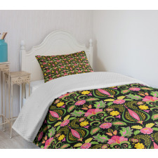 Exotic Flowers Feathers Bedspread Set