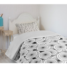 Overlapping Spirals Bedspread Set