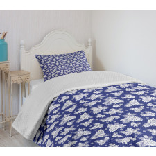 Silhouette of Flower Bedspread Set