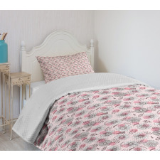 Sketchy Flowers on Soft Pink Bedspread Set