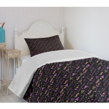 Geometrical Memphis Style Bedspread Set