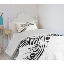 Minimalist Mystic Bird Fly Bedspread Set