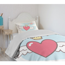 Flying Hearts and Crown Bedspread Set