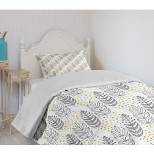 Outline Leaves and Spots Bedspread Set