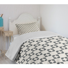 Retro Repeating Shapes Bedspread Set