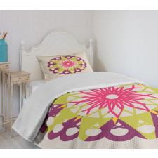 Triangles Half Circles Bedspread Set