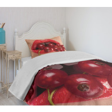 Red Current Berry Branch Image Bedspread Set