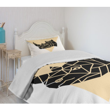 Angular Animal Design Graphic Bedspread Set