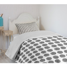 Striped Rounds Art Bedspread Set