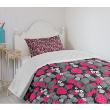 Strawberries Flowers Bedspread Set