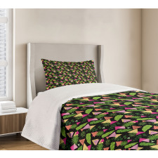 Exotic Leaves Triangles Bedspread Set