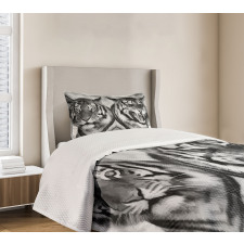 Aggressive Wild Tiger Bedspread Set