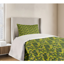 Hawaiian Flowers and Leaves Bedspread Set