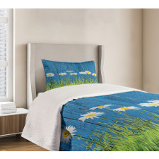 Spring Grass and Daisy Bedspread Set