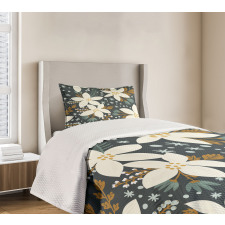 Poinsettia Blossoms Art Bedspread Set