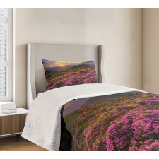 Flower Meadow Mountain Bedspread Set