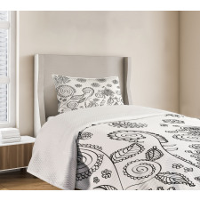 Doodle Swirled Flowers Bedspread Set