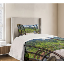 Sunny Day Mountain View Bedspread Set