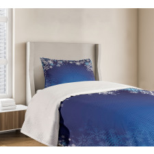 Various Snowflakes Bedspread Set