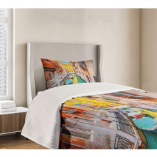 Vibrant Canal Gondolas Bedspread Set