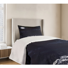 Dark Night White Daisies Bedspread Set