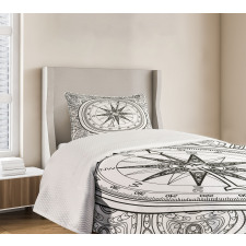 Windrose Line Art Style Bedspread Set