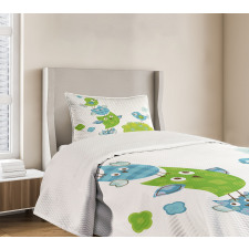 Happy Animals Playing Bedspread Set