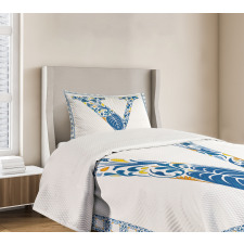 Capital Font Framework Bedspread Set