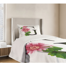 Gerbera Blossom G Font Bedspread Set