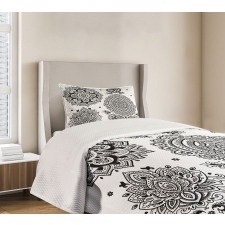 South Ornate Design Bedspread Set