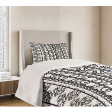 Swirls and Leaf Art Bedspread Set