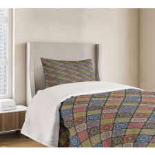 Circles in Rectangles Bedspread Set