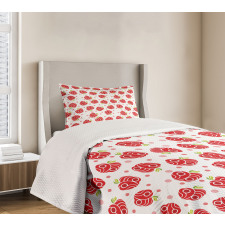 Curved and Dotted Fruit Bedspread Set