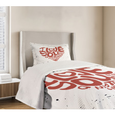Grungy Heart Form Bedspread Set