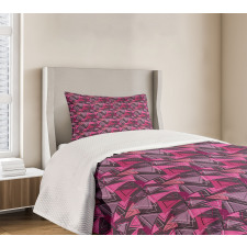 Abstract Triangle Art Bedspread Set