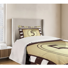 Scratched Frames Bedspread Set