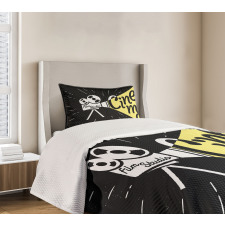 Grunge Pattern Bedspread Set