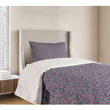 Ornamental Wavy Lines Bedspread Set