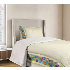 Vertical Border Detail Bedspread Set