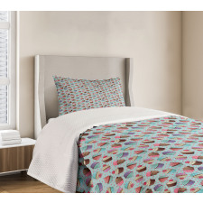 Hearts and Cupcakes Bedspread Set