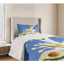 Flowing Milk Splash Bedspread Set