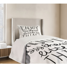 Sun with Laurel Leaf Bedspread Set